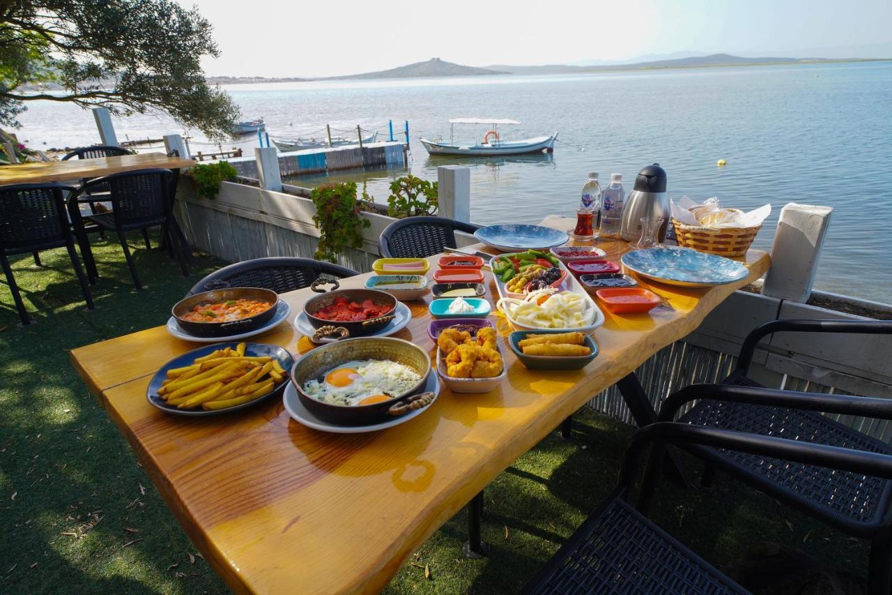 Qcunda Otel Ayvalı Exteriör bild