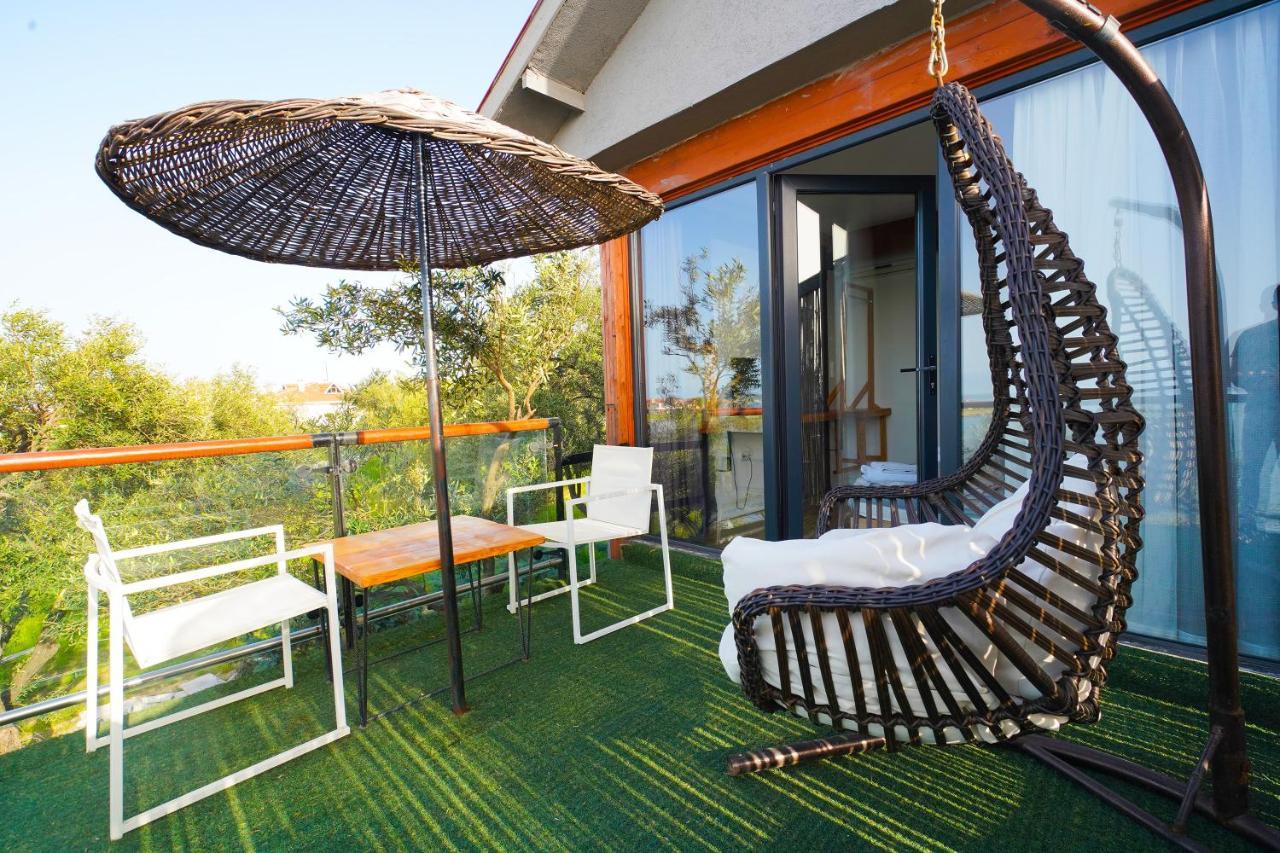 Qcunda Otel Ayvalı Exteriör bild