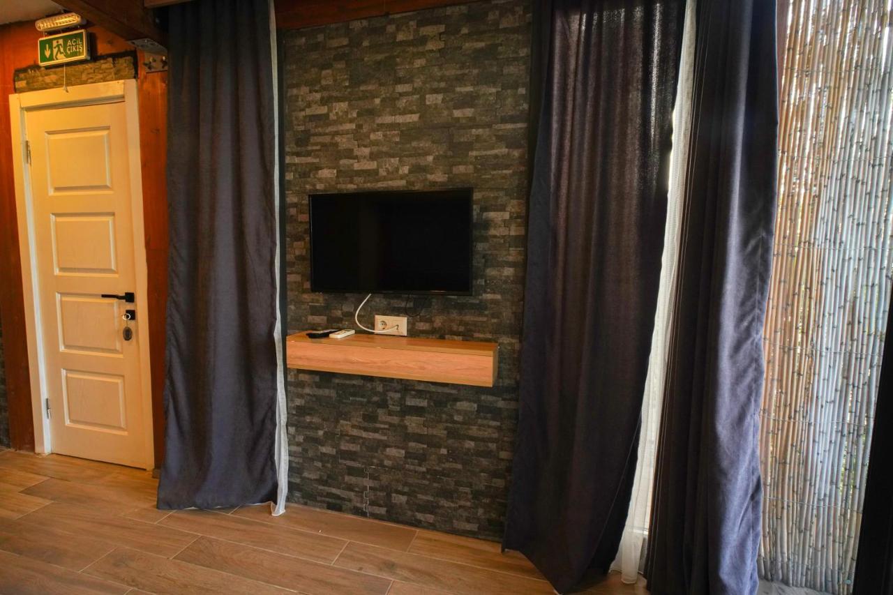 Qcunda Otel Ayvalı Exteriör bild